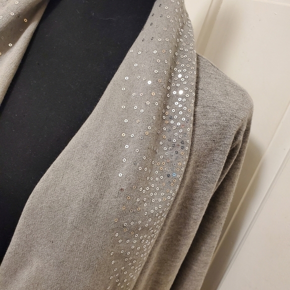 NWT DKNY Gray With Sequin Cascading Open Front Cardigan size xs/small - Picture 3 of 11